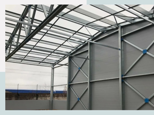 Каркасные ангары от СтальСтрой-Рбт по цене от 660 руб.